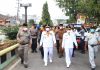 Berjalan Dari Kantor DPRD Menuju Rumah Dinas Walikota