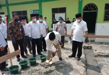 H.Waris Hadiri Peletakan Batu Pertama Pembangunan Musholla Al-Habib MAN Tanjungbalai
