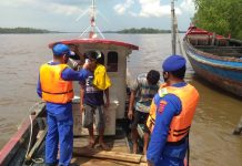 Satpolair Tanjungbalai Patroli pengawasan dan pemeriksaan kapal diduga membawa TKI ilegal