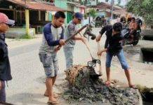 Pelisamdes dan LKLH Laksanakan Bersih Sampah Desa