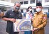 PLT Walikota Berikan Penghargaan Kepada Kelompok Sanggar Teater