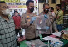 Kapolres Pimpin Pers Release Ungkap Kasus Pembunuhan Roby di Jalan Manga