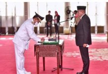 Gubsu Resmi Lantik H. Waris Thalib Menjadi Walikota Tanjungbalai