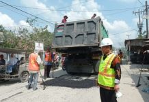 Plt Wali Kota Waris Tholib Tinjau Perbaikan Jalan di Kawasan Selat Lancang dan Pulo Simardan