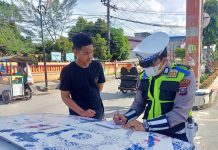 Operasi Zebra Toba 2022 Personil Satlantas Polres TanjungbaIai Berhasil Tilang Teguran Sebanyak 35 Unit Sepeda Motor