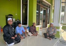 Usai Sholat Jumat, Kapolres Tanjungbalai Terima Curhatan Masyarakat