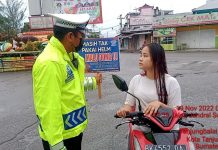 Giat Rutin, Kasatlantas Polres Tanjungbalai Himbau Pengendara Gunakan Helm SNI