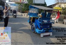 Sat Lantas Polres Tanjung Balai Urai Arus Lalulintas di Pasar Tumpah