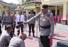 Kapolres Tanjungbalai Lantik Kenaikan Pangkat Pengabdian Dua Personel