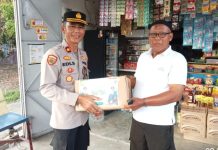 Polres Tanjung Balai Bagikan Paket Parcel dan Tali Asih untuk Purnawirawan hingga Tokoh Agama