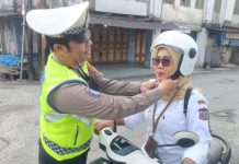 Ciptakan Kamseltibcar Lantas, Personil Sat Lantas Tanjungbalai Gelar Aksi ‘Polantas Menyapa’