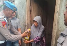 Gelar Minggu Kasih Polres Bagikan Sembako dan Serap Aspirasi Warga