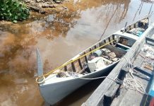 Temuan Dua Karung Goni Diduga Berisi Narkotika Jenis Sabu-Sabu di Dalam Sampan Kaluk yang Digaris Polisi