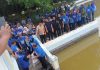 HUT Demokrat Ke 25 Laksanakan Gerakan Langit Biru Indonesia Asri , Bersihkan Sampah Tabur Benih Dan Tanam Pohon
