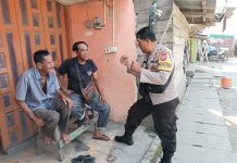 Bhabinkamtibmas Kelurahan Sejahtera Gelar Sambang dan Sampaikan Pesan Kamtibmas